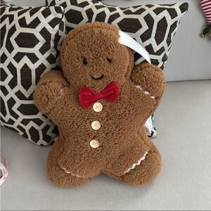 CUPCAKES AND CASHMERE DOWN ALTERNATIVE GINGERBREAD MAN
PILLOW NWT